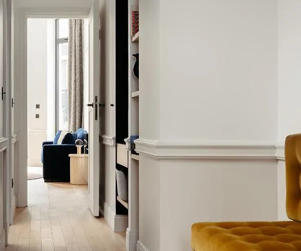 My Maison In Invalides アパートホテル